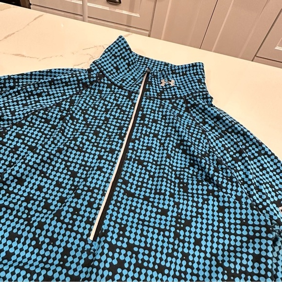 Under Armour Women’s 1/4 Zip Semi-Fitted Running Pullover Black Blue Print - S/M - Picture 8 of 11